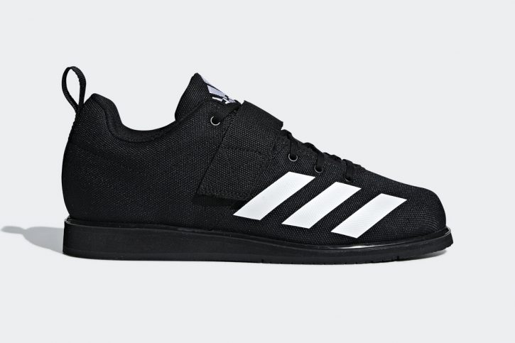 Les chaussures d'haltérophilie sont encore différentes des chaussures de fitness