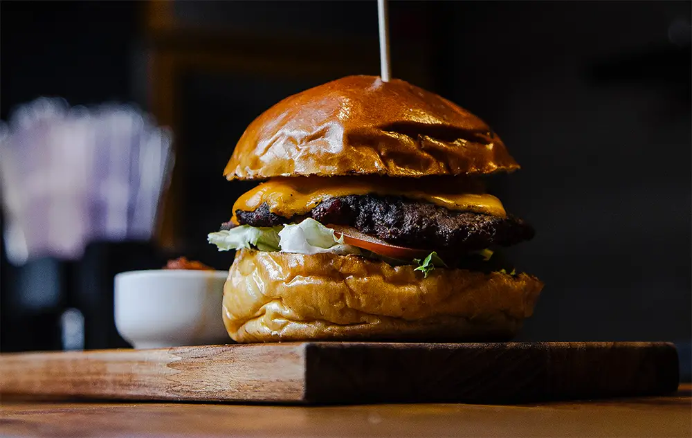 Manger un burger de temps en temps ne va pas vous empêcher de manger sainement